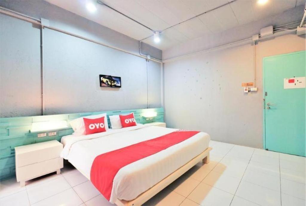 Oyo 292 The Oddy Hip