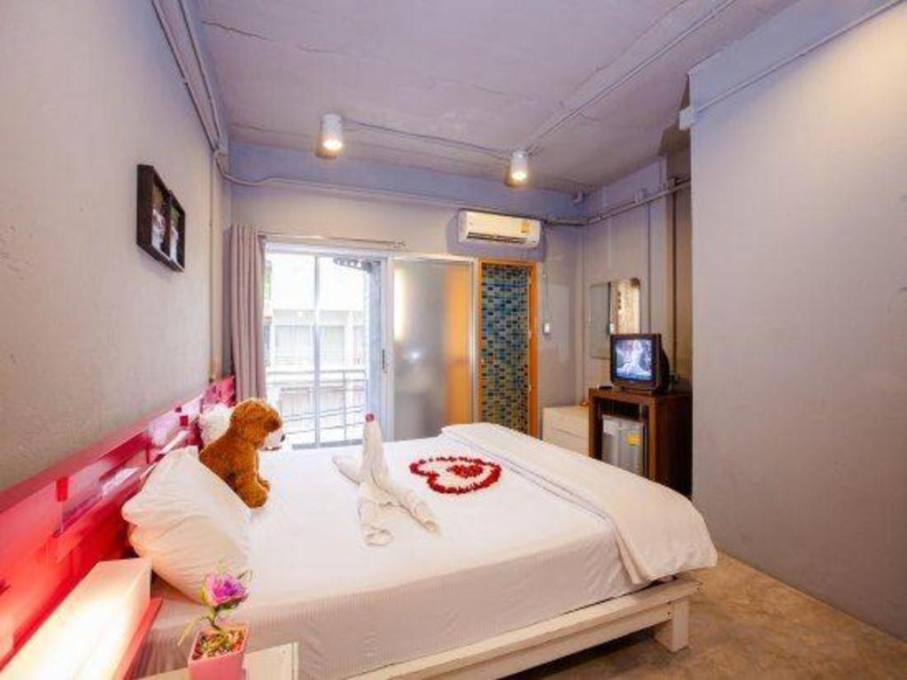 Oyo 292 The Oddy Hip Khách sạn