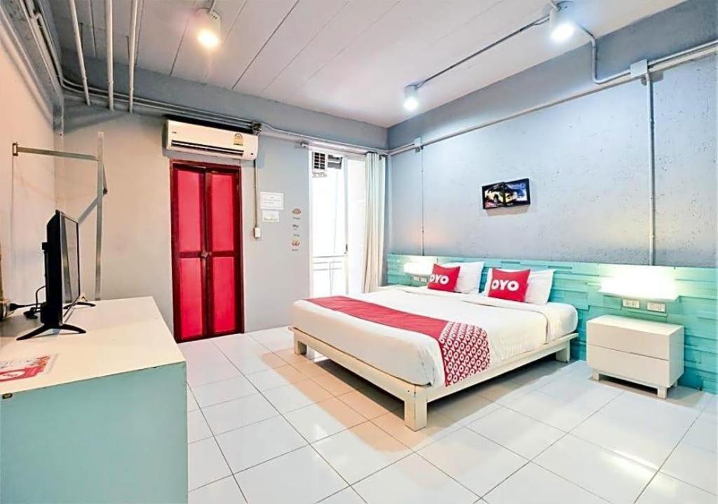Oyo 292 The Oddy Hip Khách sạn 2*
