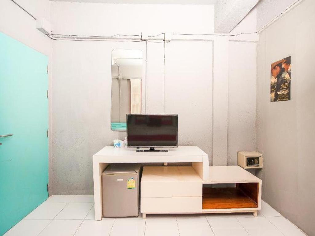 Oyo 292 The Oddy Hip Khách sạn 2*